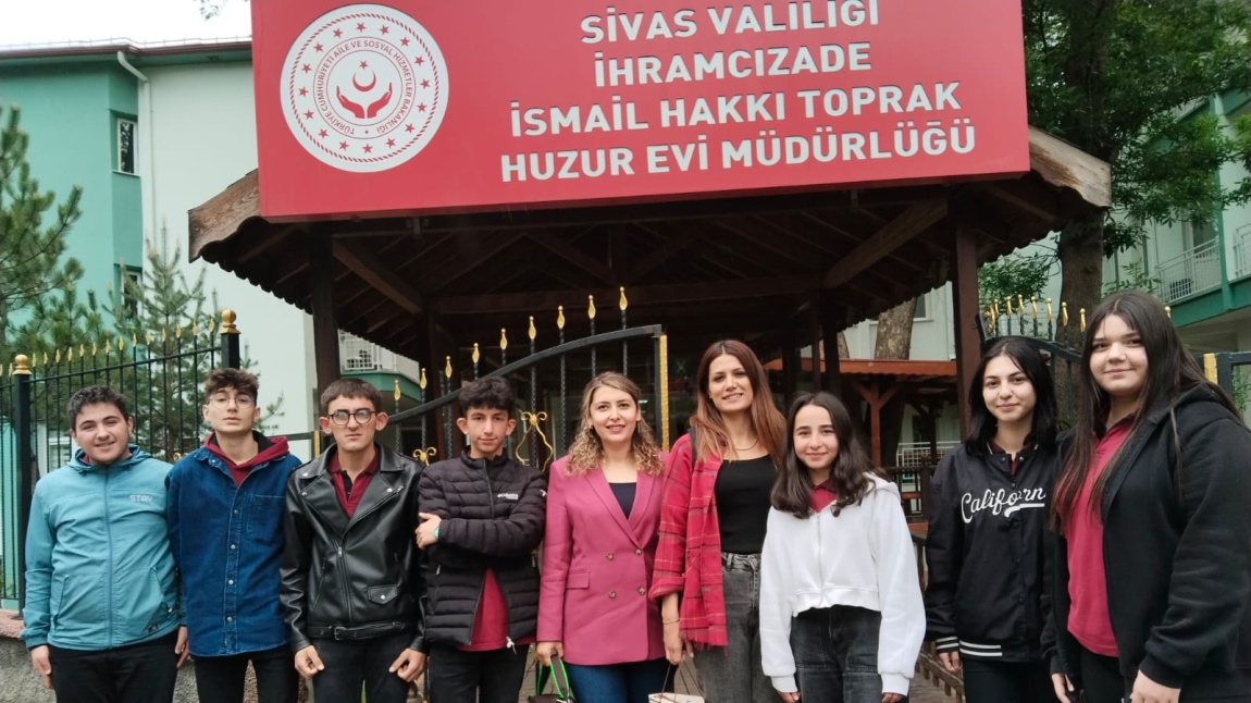 Sivas İhramcızade İsmail Hakkı Toprak Huzurevi ziyaret edildi.