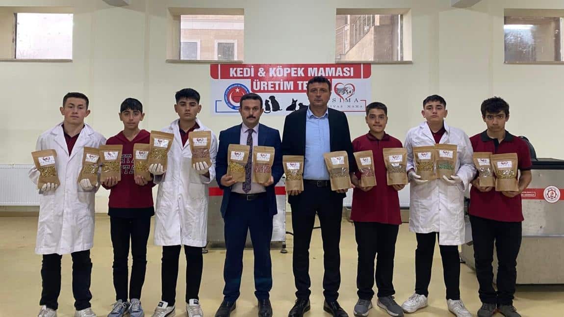SİMA Kedi ve Köpek Maması  Üretimi Başladı